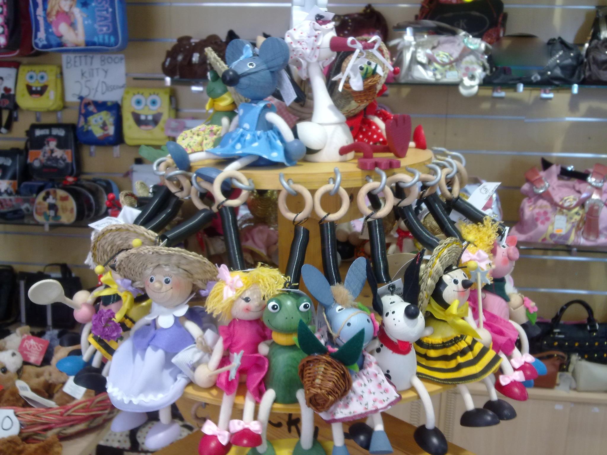 03 Muñecos de Madera